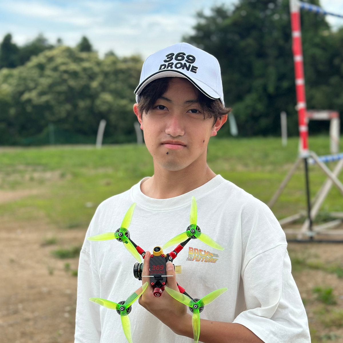Kanata選手のレース仕様完成機を上方から